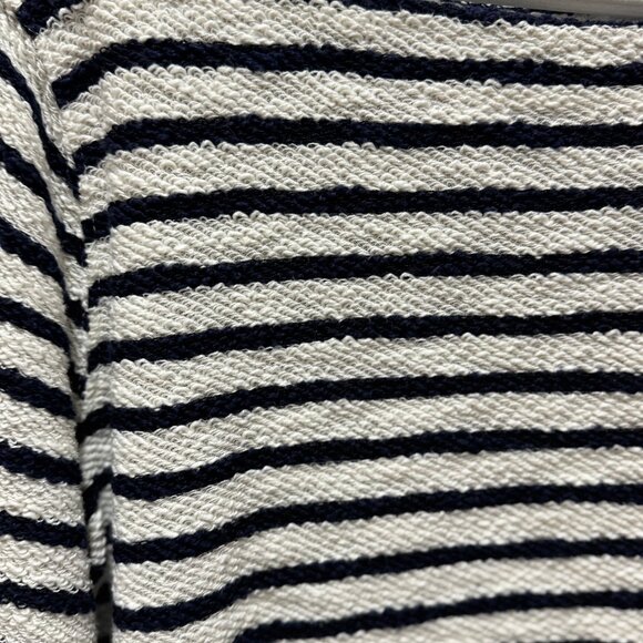 Top - Picture 2 of 3